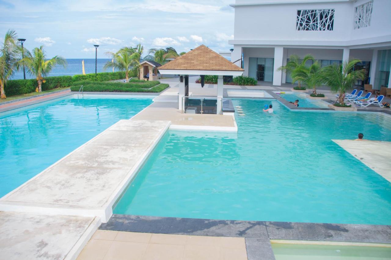 Oceanfront At Arterra, Fast Wifi, Nflix, Kitchen -C Villa Lapu-Lapu City Eksteriør bilde